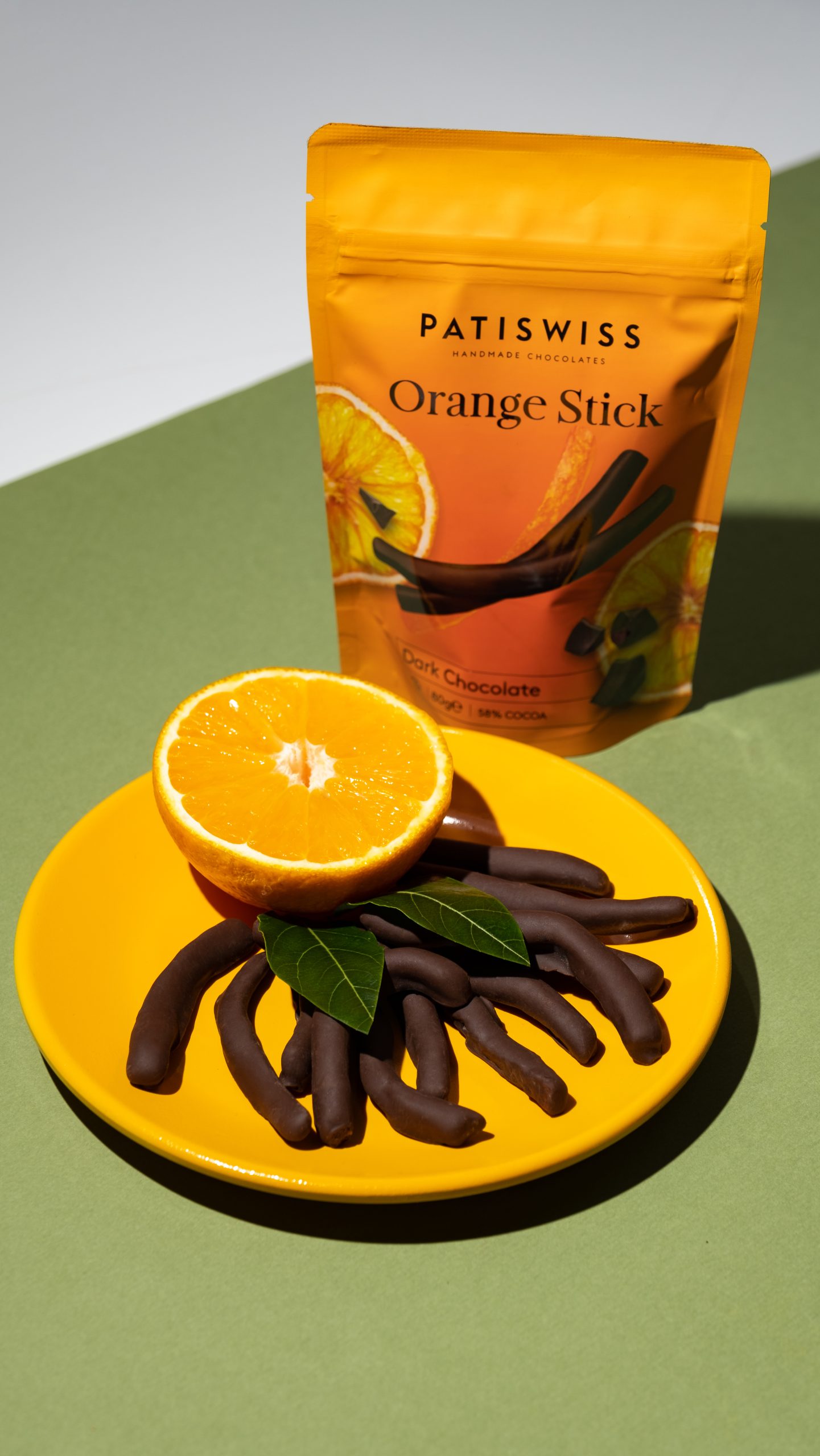 Bețișoare de portocale în ciocolată neagră